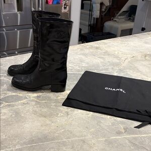 CHANEL Black Leather Mid-Calf Boots | CC Logo | Block Heel | IT 38 (2021)